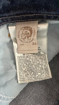 Pánske,kvalitné džínsy DIESEL - veľkosť 36/32 - 9