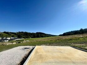 Lukratívny stavebný pozemok s panorámou v obci Sverepec - 9