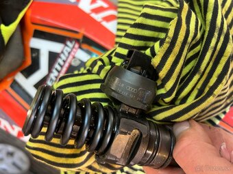Vstreky 1.9 TDi 85kw auy - 9