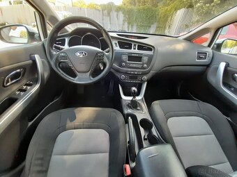 Kia Ceed - 9