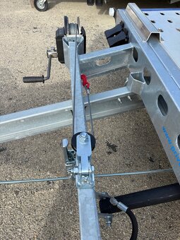 Predam autoprepravnik BLYSS MERKUR L PRO 35.55 - 9