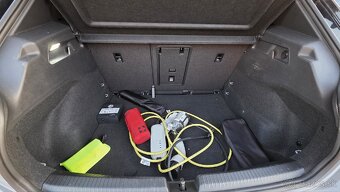 ID.3 zajímavá výbava, auto jako nové - 9