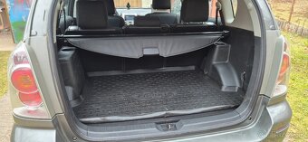 Toyota corolla verso 1.6 - 9
