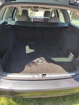 VW Passat Variant 2.0 TDI CR Highline - 9