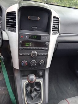 Predávam Chevrolet Captiva - 9