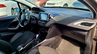 Peugeot 2008 1.2 PureTech Style benzín - 9
