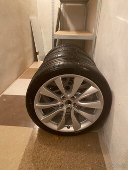 TESLA 3/Y - 19" ORIGINÁLNE HLINÍKOVÉ DISKY - 9