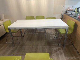 Stôl so stoličkami - 9