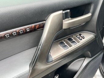Toyota Land Cruiser 200 4.5 D - 9