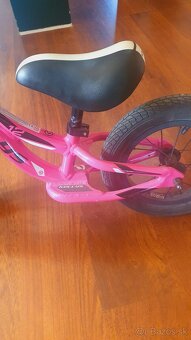 Odrážadlo KELLYS PINK - 9