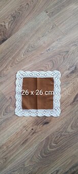 Obrusy vyšívané - 9