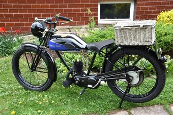 Historický motocykl z roku 1929 - 9
