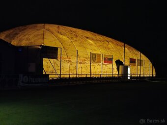 Predám tenisovú nafukovaciu halu 36 × 18 m - 9