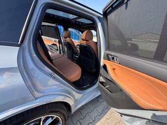 2024 BMW X5 M60i - 9