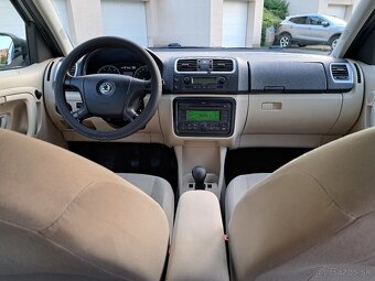 Škoda Roomster 1.6.16V 77 kW Elegance R.V.2009 - 9