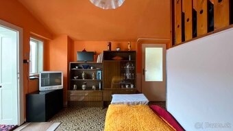 4-izbový rodinný dom v pôvodnom stave - Dolné Saliby - 9