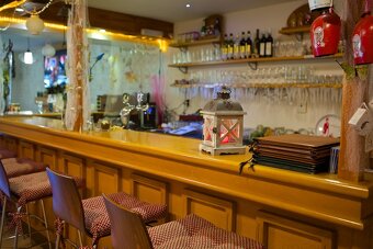 3 v 1 Donovaly - reštaurácia so zimnou záhradou,sauna a byt - 9