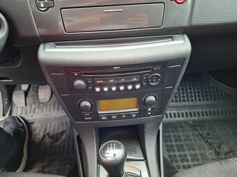 Citroen C4 1.4 Benzín - 9