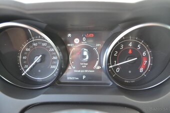 Jaguar F-Type Coupe P300 R-Dymanic - 9