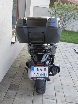 Honda Forza 350 - 9