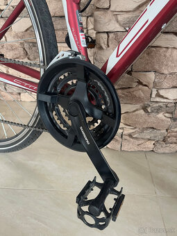 Úplne nový dámsky trekový bicykel CTM Bora 1.0 28” , M (16" - 9