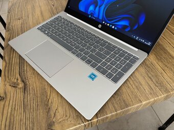 HP/Notebook/4GB RAM DDR5/128GB NVMe SSD/Intel HD (2GB) biely - 9