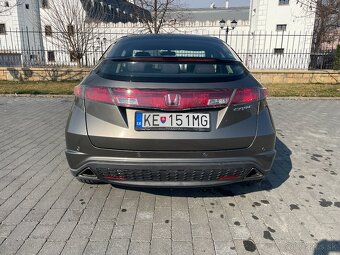 Honda Civic 1.8 VTEC, r. 2008, automat, STK 2/2027, 167k km - 9