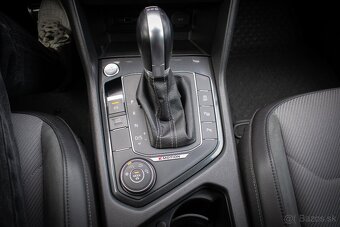 VW Tiguan R-line 2.0TDi 140kw DSG 4x4 Keyless Virtual - 9