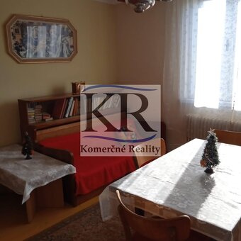 Rodinný dom na predaj v tichej lokalite v Cíferi s pozemkom - 9