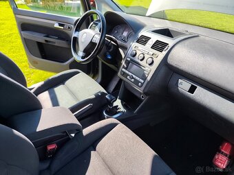 PREDÁM VW TOURAN 1.9TDI r.v. 2008 - 9
