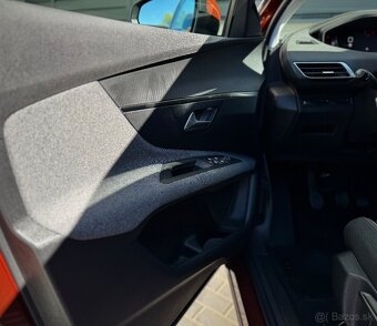 PEUGEOT 3008 1.2 PureTech ACTIVE+ - 9