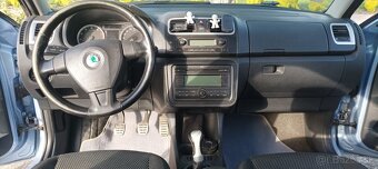 Škoda Roomster Scout 1.6 16V - 9