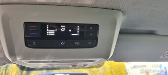 Volkswagen T6 Transporter 2.0 TDI DSG 4MOTION 8.miest. WEBAS - 9