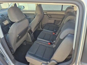 Volkswagen Touran 1,4TSI DSG 7 miest - 9
