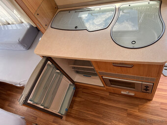 Karavan Wilk Stern 530, rok 2012 - 9
