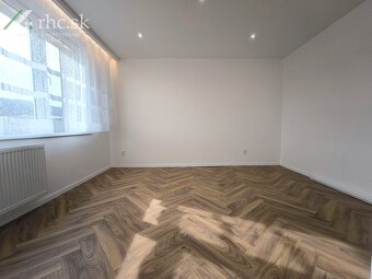 1-IZBOVÝ BYT PO KOMPLETNEJ REKONŠTRUKCII V CENTRE MESTA - DU - 9