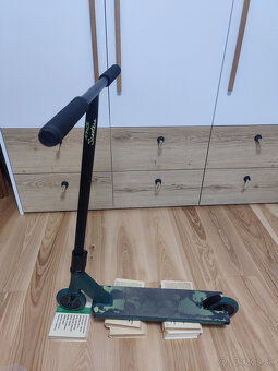 predám freestyle kolobežka North Switchblade V2 Forest Green - 9
