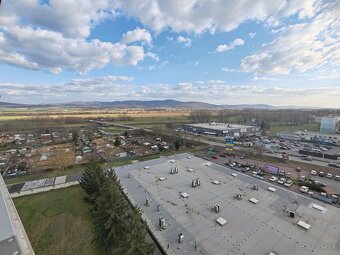 Topoľčany - garsónka s balkónom - 9