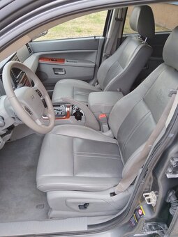 jeep grand cherokee - 9