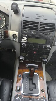 Volkswagen Touareg - 9