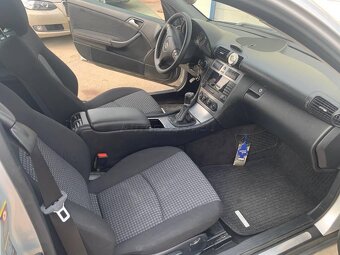 rozpredám: Mercedes triedy C model w203 C Sportcoupe 220 Cdi - 9
