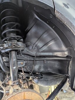 Land Rover Freelander 2 - 2.2Td4 S 112kW manuálna prevodovka - 9