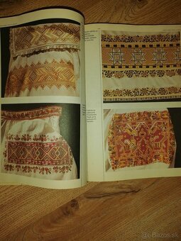 Kniha-Slovenské výšivky. - 9