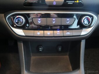 Hyundai i30 1.4CVVT,klima,servis,asistenti - 9