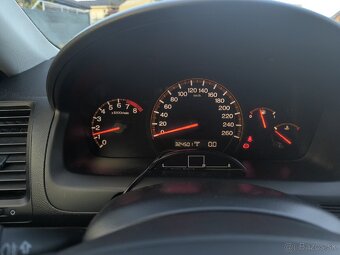 Honda Accord Tourer 2.0 benzín - 9