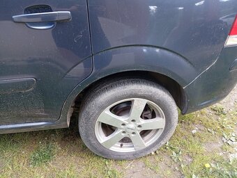 Opel Zafira - 9