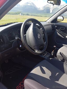 Hyundai Elantra 1.6 77kw - 9