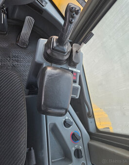 kolesový nakladač VOLVO L45B - 9