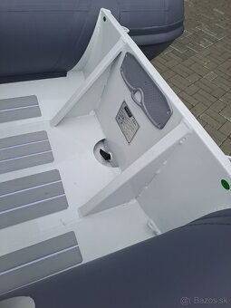 Motorový čln GLADIATOR RIB 380AL - 9