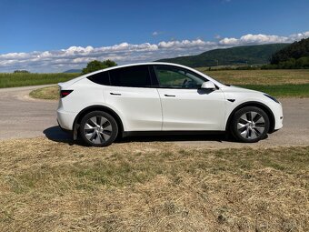 Tesla Model Y 03/2023 DualMotor + ťažné (Tesla Y Berlin) - 9